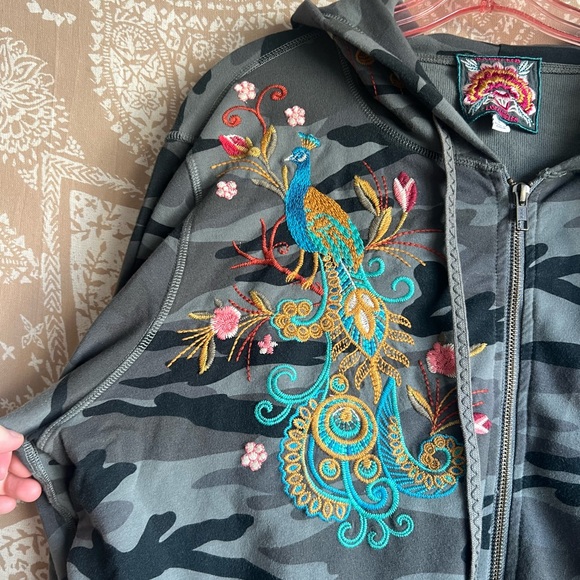 Johnny Was SHULA Modern Zip Up Hoodie in Camo - Picture 2 of 7